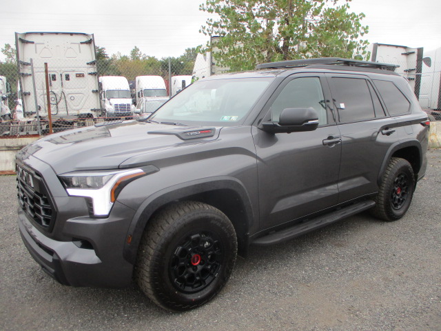 TOYOTA SEQUOIA (2024) exported USA / CHINA