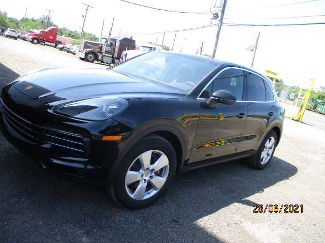 PORSCHE CAYENNE (2021) exported USA / CHINA